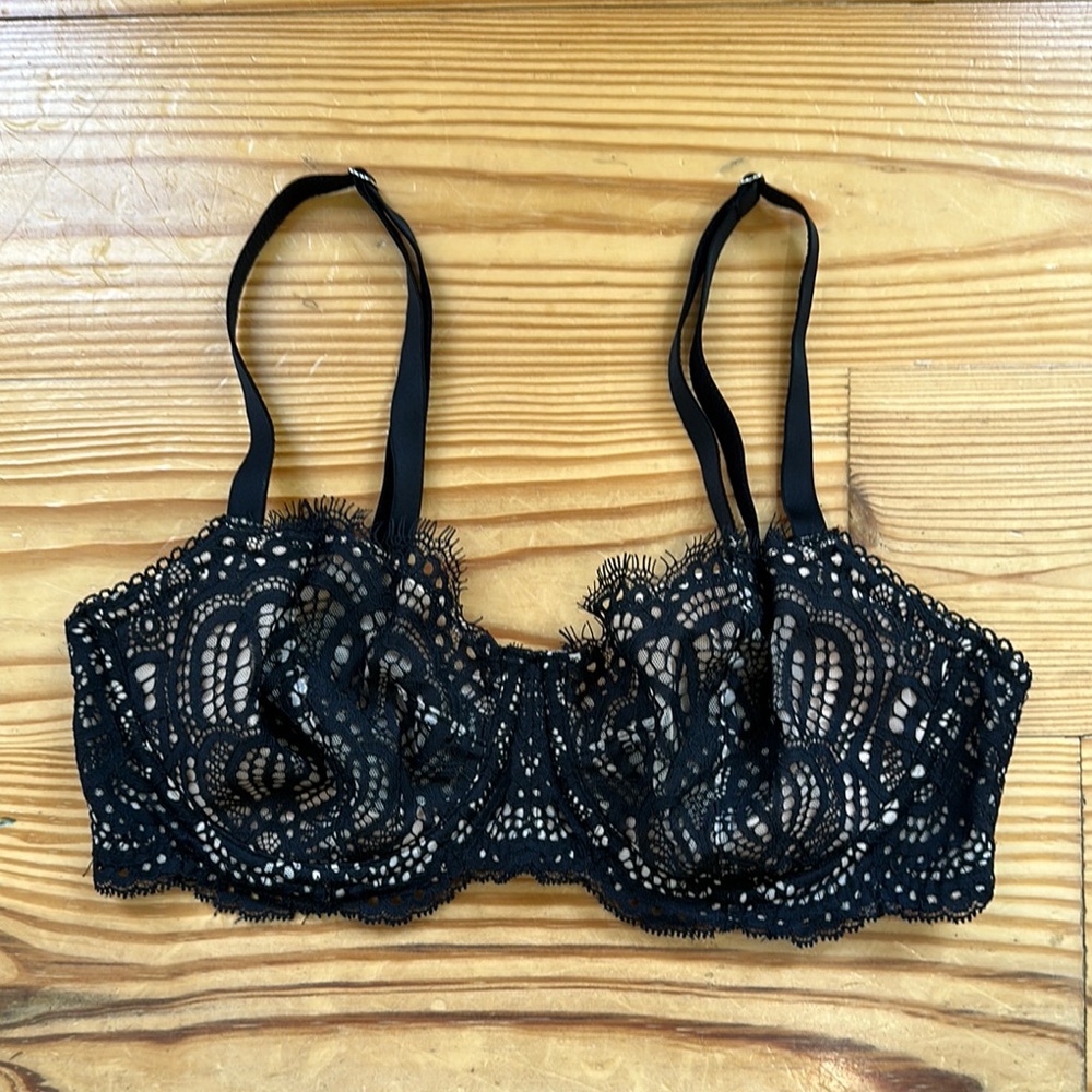 VICTORIAS SECRET bra | 34D